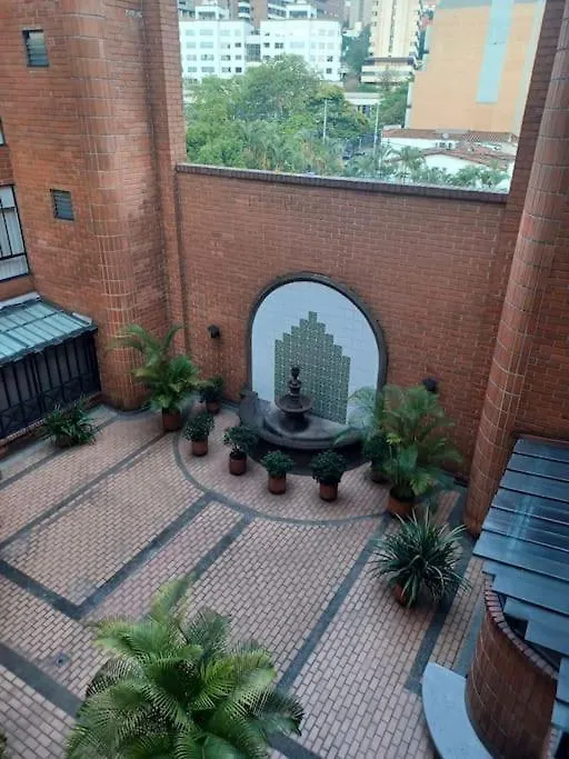 Manila Medellin Confort